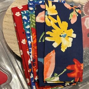The Pioneer Woman Floral and Red Napkin Set